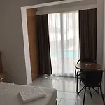 Hotel Cam *