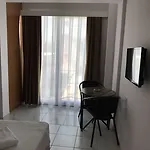 Hotel Cam *