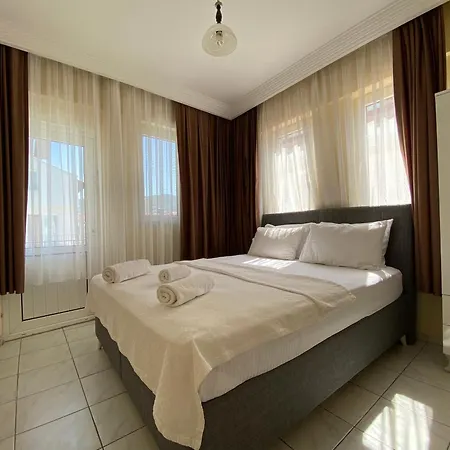 Cam Hotel *