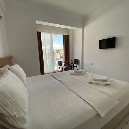 Hotel Cam *