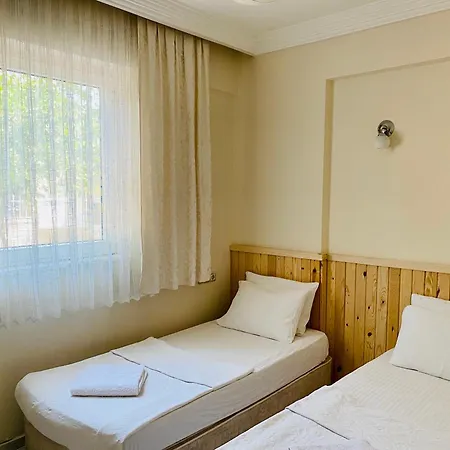 Cam Hotel