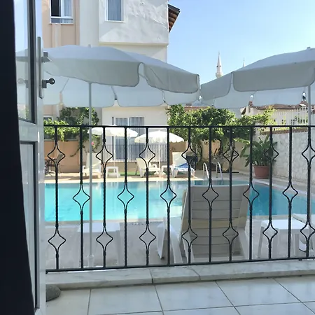 Cam Hotel